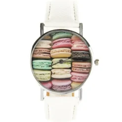 Belle montre colorée femme patisserie