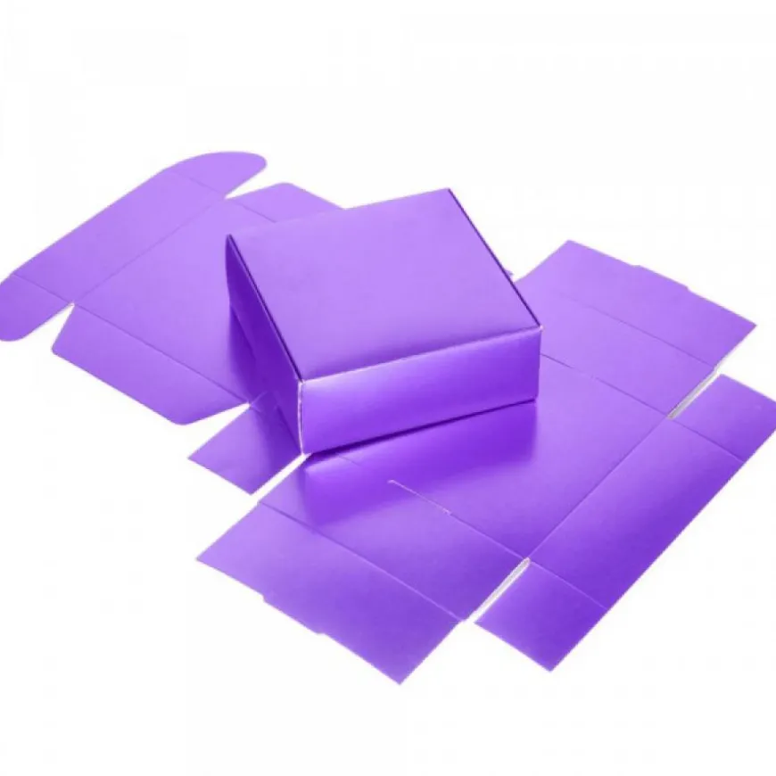 Boite Cadeau Carton Violet pour Offrir à un Anniversaire
