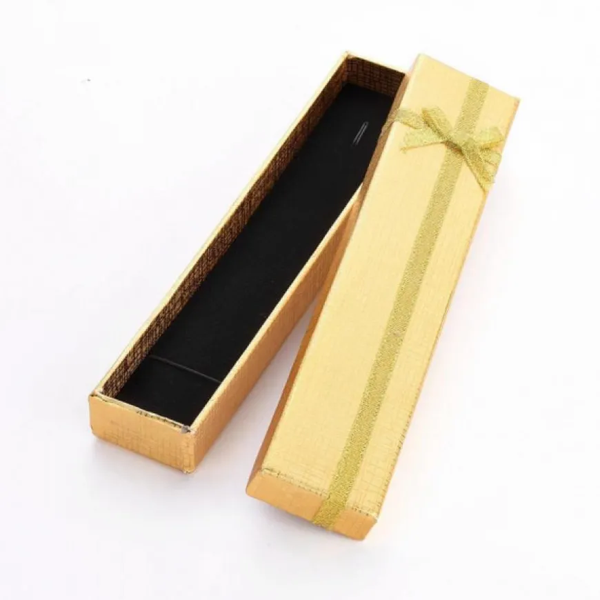boîte or carton pour l'anniversaire d'un enfant