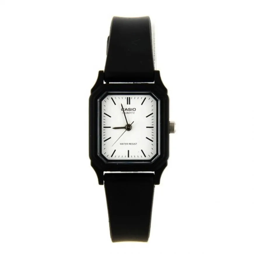 Montre analogique Casio pour femme pas chère