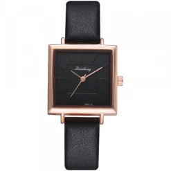 Montre pas chère noire carrée