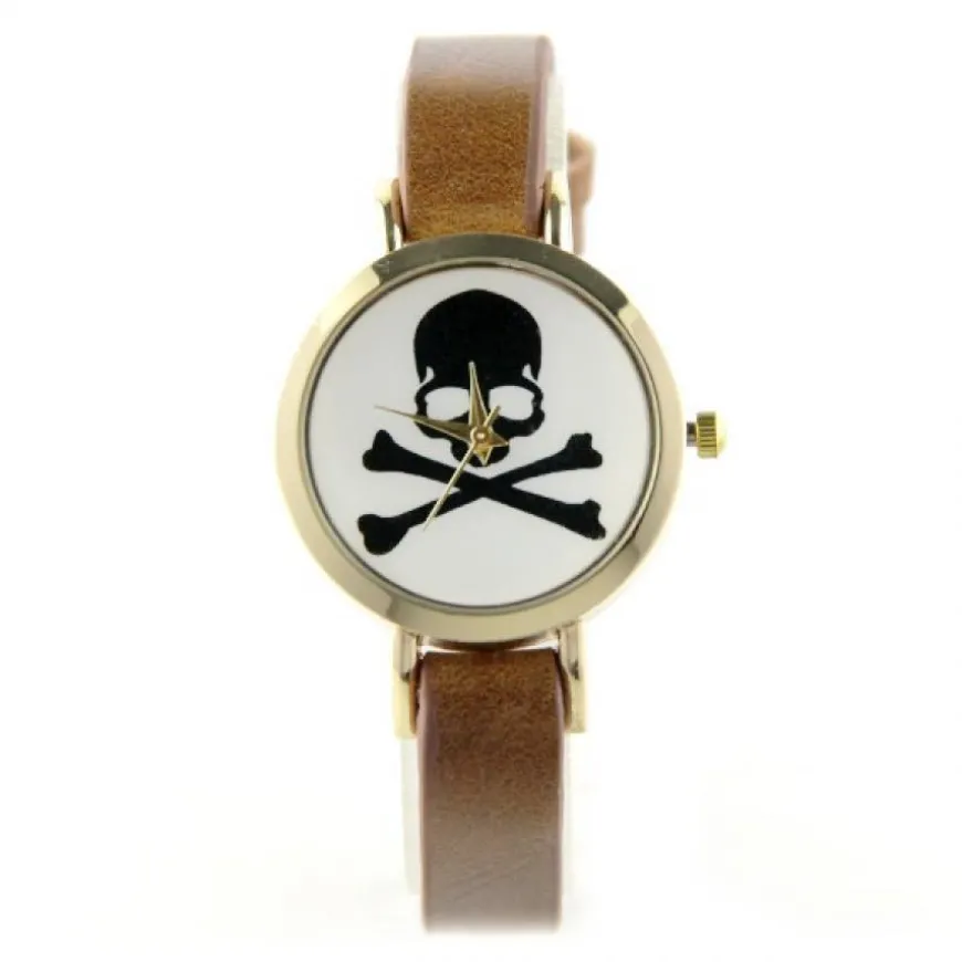 Montre pas chère pirate tête mort cuir camel