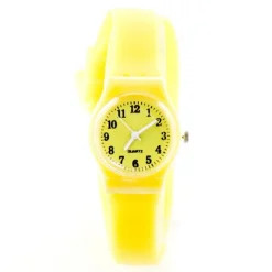 Montre pas chère pour l'été bracelet long silicone jaune