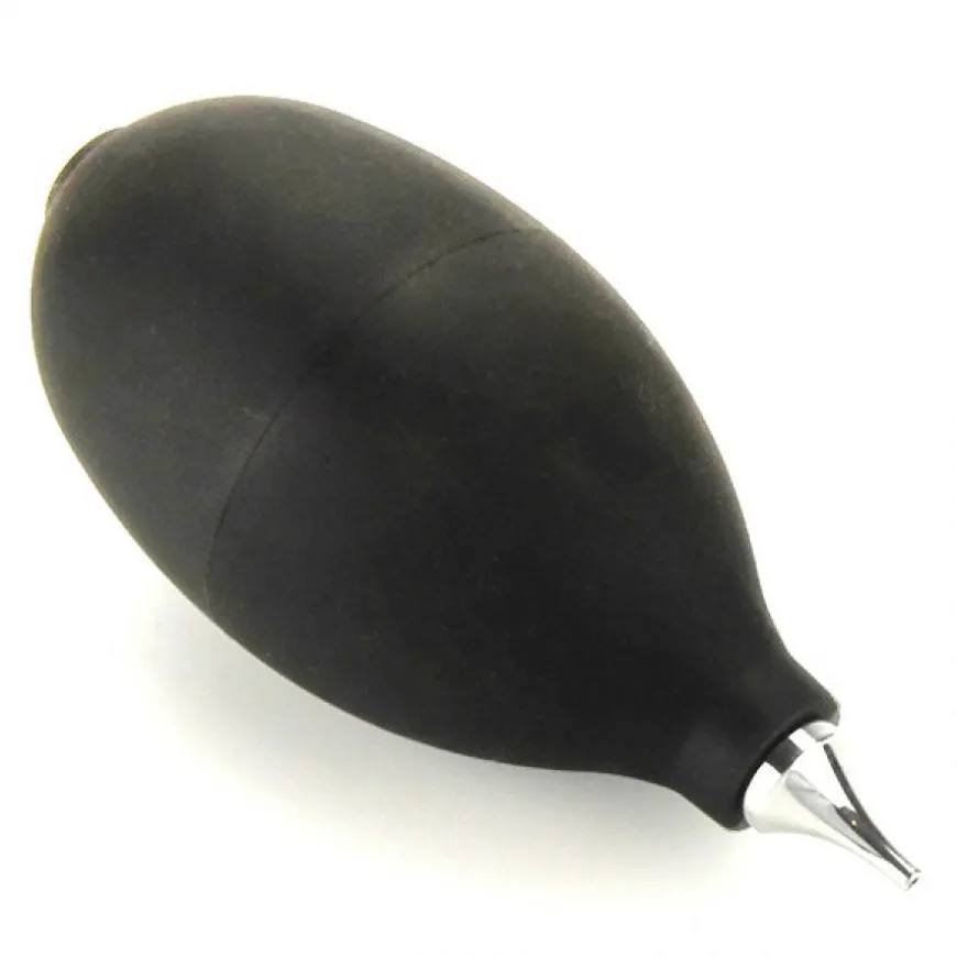 Poire soufflante pour appareil photo et montre